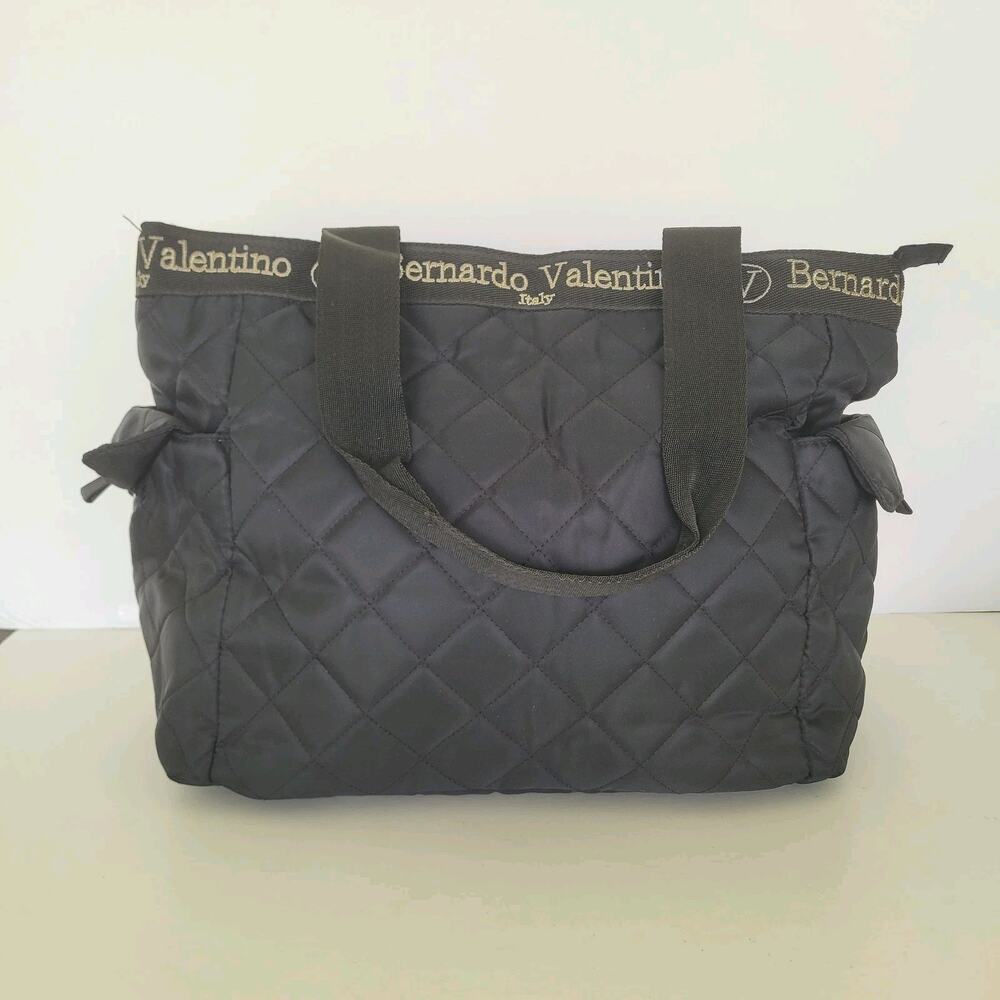 Bernardo Valentino Quilted Tote Shoulder Bag Black Nylon Lightweight Zip Large